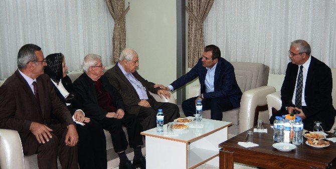Bakan Ünal: “Türkiye Sizin Evinizdir”