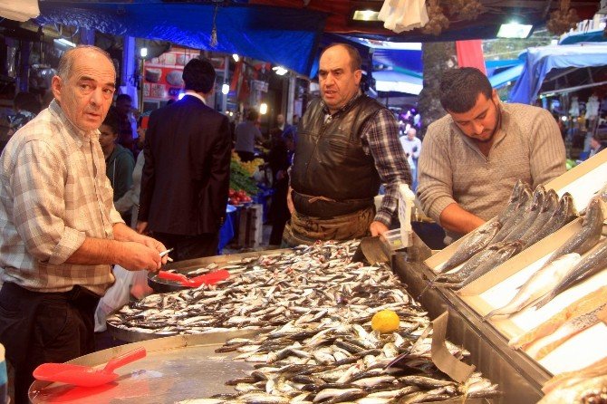 Balık Azaldı, Fiyatları Tavan Yaptı