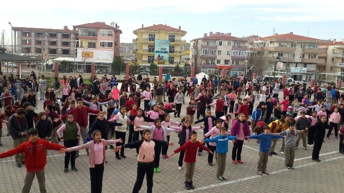 Bu Okulda Öğrenciler Spor Yaptıktan Sonra Derse Başlıyor