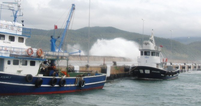 Amasra’da Dev Dalgalar
