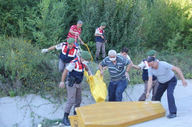 Bartın’da Ormanlık Alanda Erkek Cesedi Bulundu