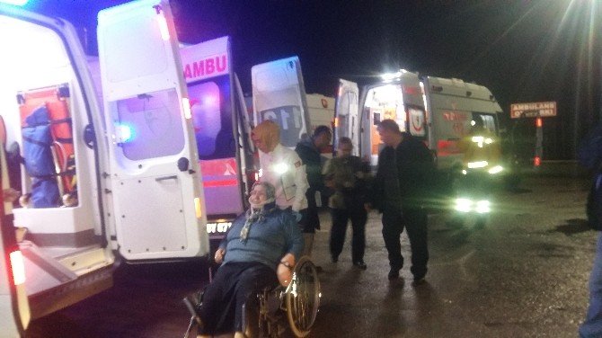 Hasta Ziyaretinden Dönen Otomobil Kaza Yaptı: 1 Ölü, 3 Yaralı