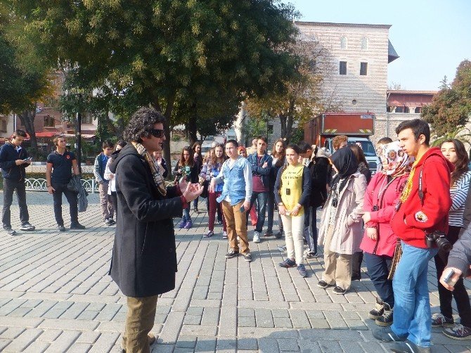 Bartınlı Gençler İstanbul’u Gezdi