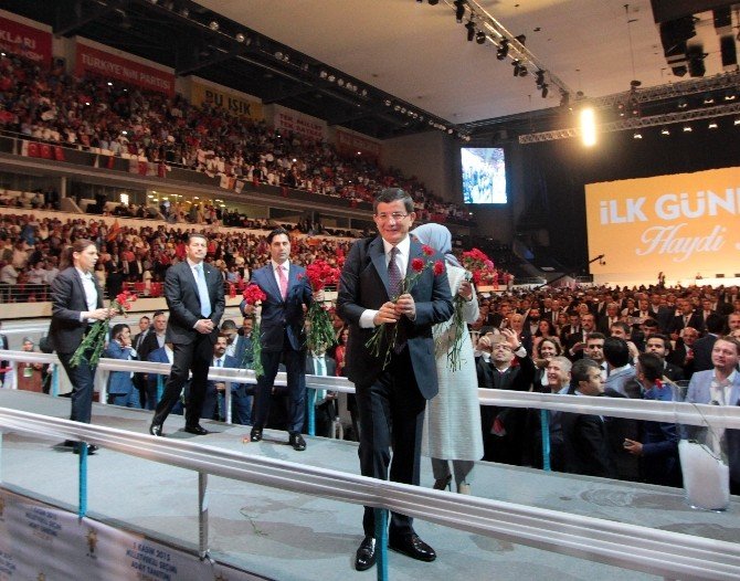 Başbakan Davutoğlu, Milletvekili Aday Tanıtım Toplantısı’nda