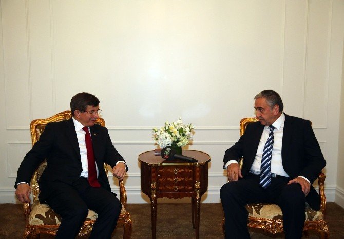 Davutoğlu New York’ta Akıncı’yla Bir Araya Geldi