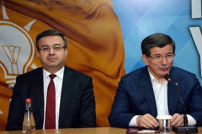 Başbakan Davutoğlu Afyonkarahisar’dan Ayrıldı