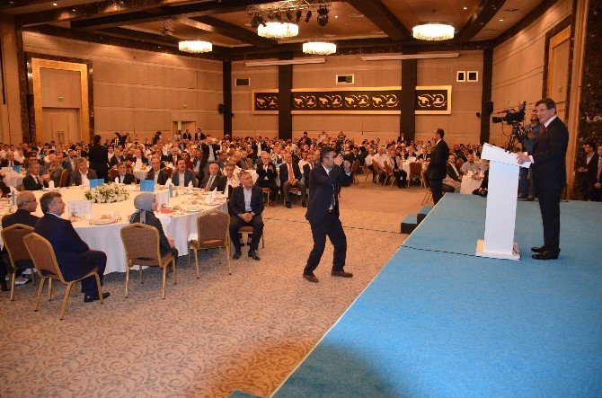 Başbakan Davutoğlu Bayramlaşma Programına Katıldı