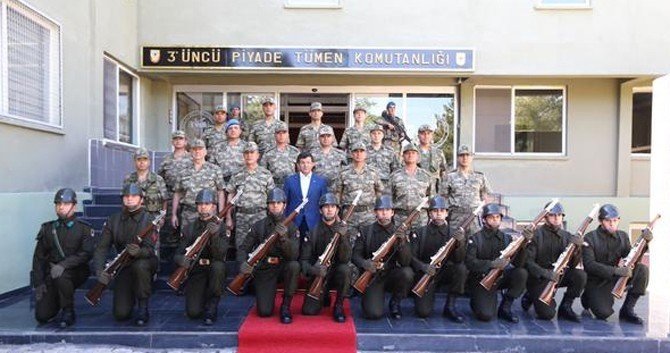 Başbakan Dağlıca’daki Askerleri Ziyaret Etti