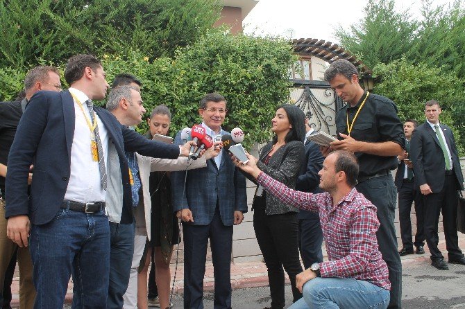 Davutoğlu’ndan İstifa Eden Bakanlar Açıklaması