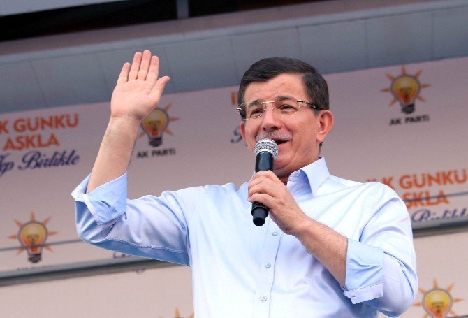 Başbakan Davutoğlu: “Onlara Bizi Muhtaç Etmeyin”