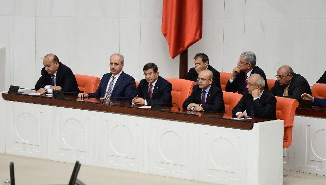 Davutoğlu Muhalefet İle Görüşecek