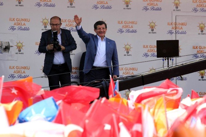 Başbakan Davutoğlu’ndan Selahattin Demirtaş’a Seri Katil Cevabı: