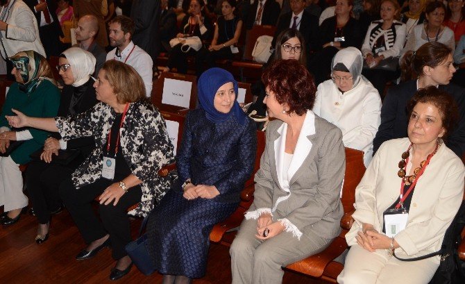 Sare Davutoğlu: “Aylan’ın Acısını Dert Edinmezsek Gelecek Kurma Şansını Yitiririz”