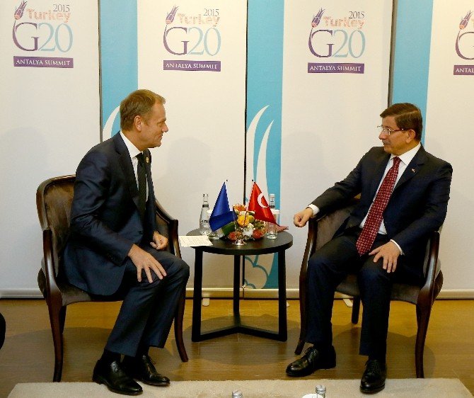Başbakan Davutoğlu Liderlerle İkili Görüşme Yaptı
