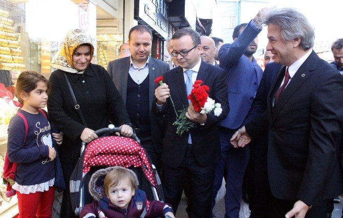 Ak Parti’den Beyoğlu’nda Sevgi Yürüyüşü