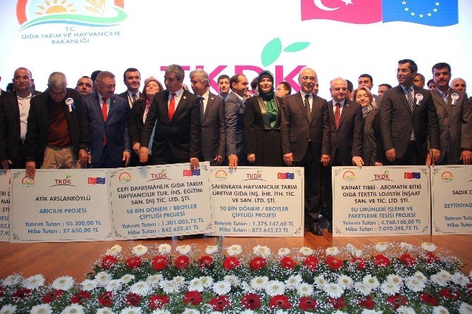 Lütfi Elvan’dan Çiftçilere ‘Proje Üretin’ Çağrısı