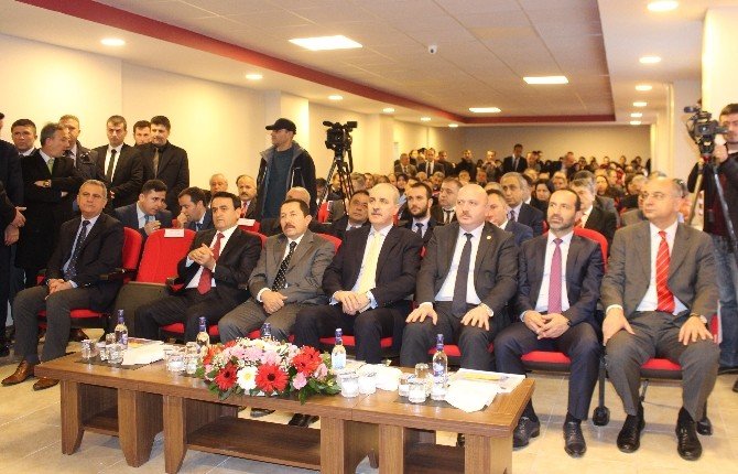 Ünyeli Öğrenciler Karnelerini Kurtulmuş’un Elinden Aldı