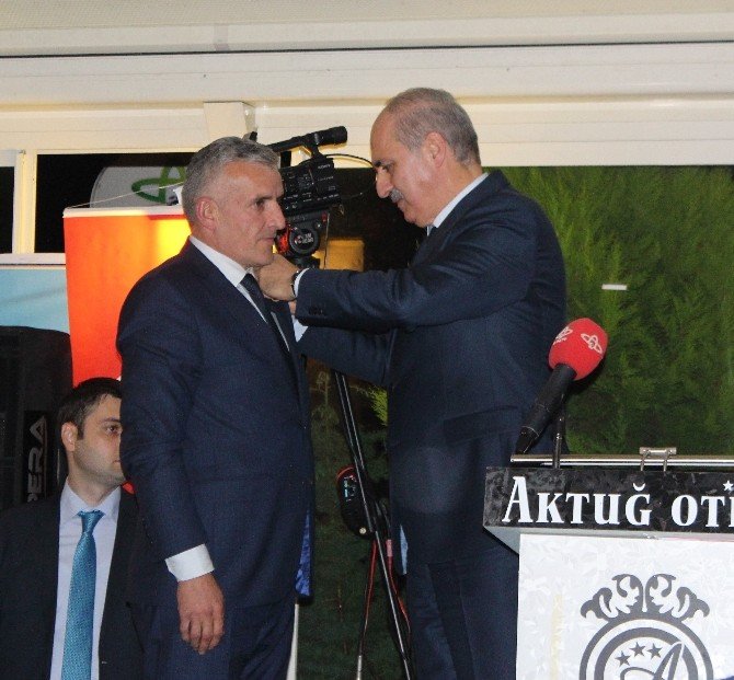 Ak Parti’ye Katılım