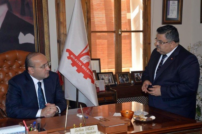 Yalçın Akdoğan, Ana Ocağı Bilecik’te, Belediyeyi Ziyaret Etti