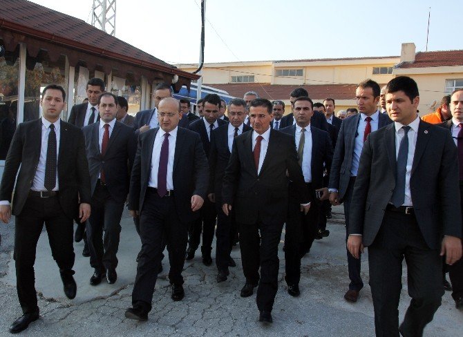 Başbakan Yardımcısı Akdoğan Hatay’da