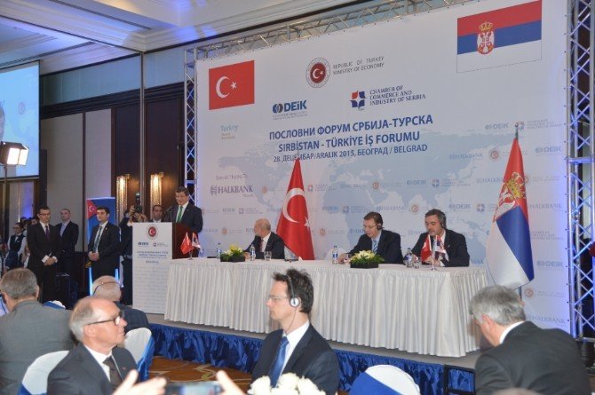 Başbakan Davutloğlu Sırbistan’da İş Dünyası İle Buluştu