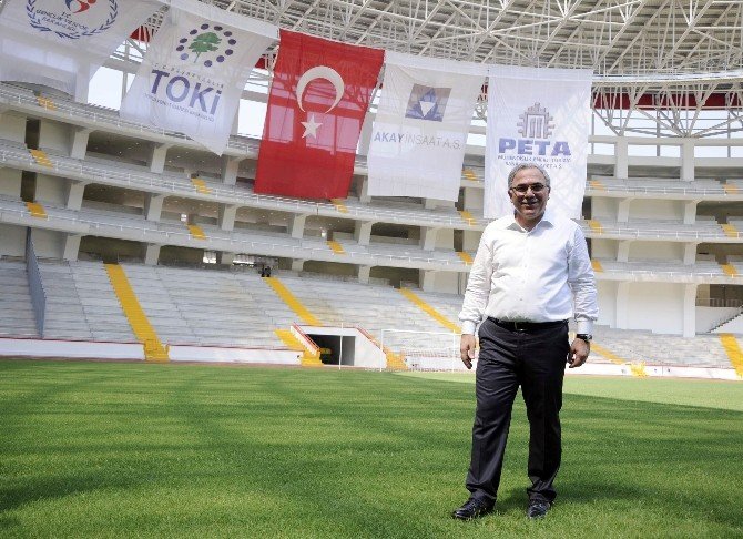 Başbakanlık Toplu Konut İdaresi Başkanı Mehmet Ergün Turan: