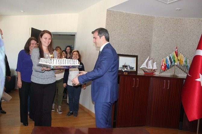 Akçakoca Belediye Başkanı Yemenici, Yeni Yaşını Kutladı