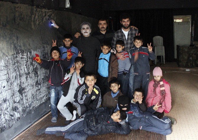 Sokakta Çalışan Çocukların ’Sobe’ Belgeseli Berlin Film Festivali’nde
