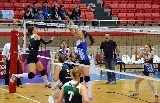 Ondokuzmayıs Gençlik: 3 - Bolu Belediyespor: 0