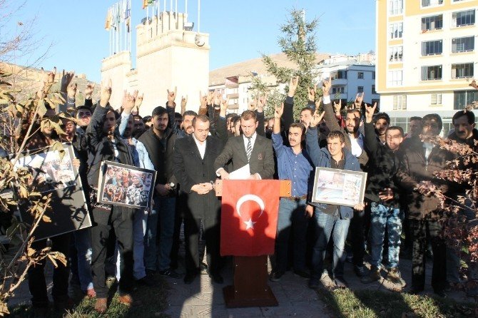 Bayburt Ülkü Ocakları Türkmen Dağı’nda Yaşanan Katliamı Protesto Etti