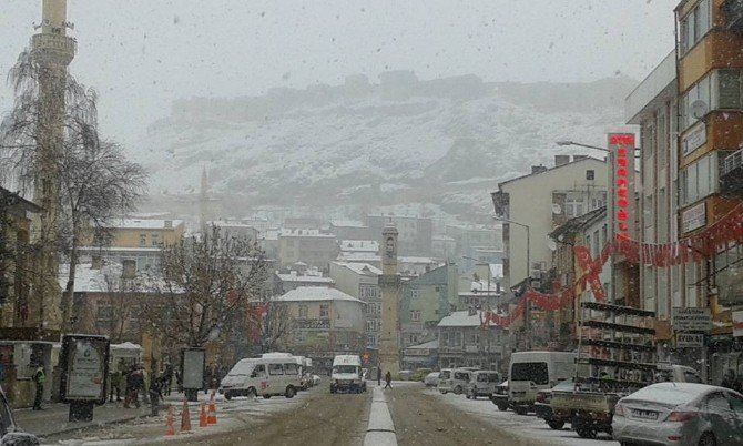 Bayburt’ta Kar Yağışı Hayatı Olumsuz Etkiliyor