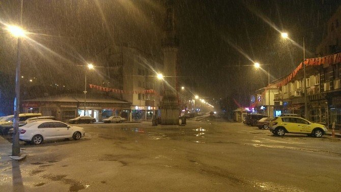 Bayburt’ta Yoğun Kar Yağışı