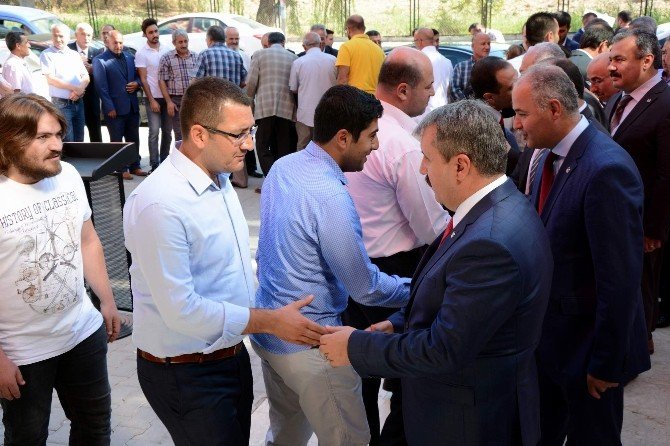 Bbp Genel Başkanı Destici Partililerle Bayramlaştı