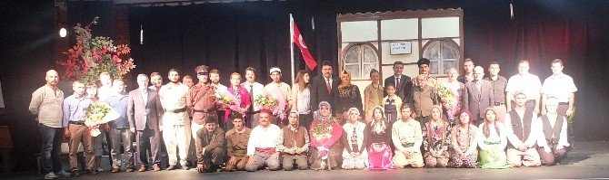 Koca Seyit Belgeselinin Galası Yapıldı