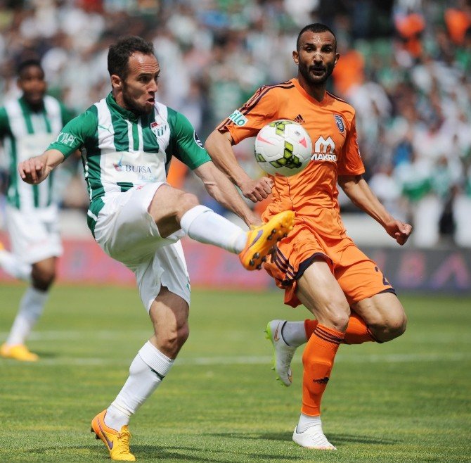 Bursaspor’da Vergi Borcu Sıkıntısı