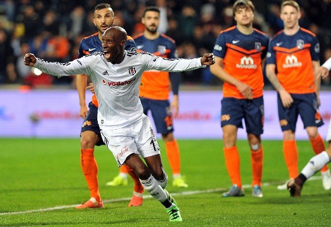 Beşiktaş Atiba’yla Hayat Buldu