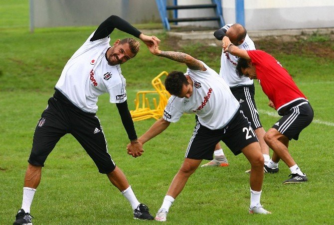 Beşiktaş, Yeni Sezon Hazırlıklarını Sürdürüyor