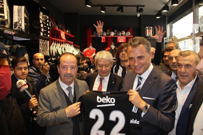 Fikret Orman’dan Milli Futbolcu Özyakup’a Övgüler