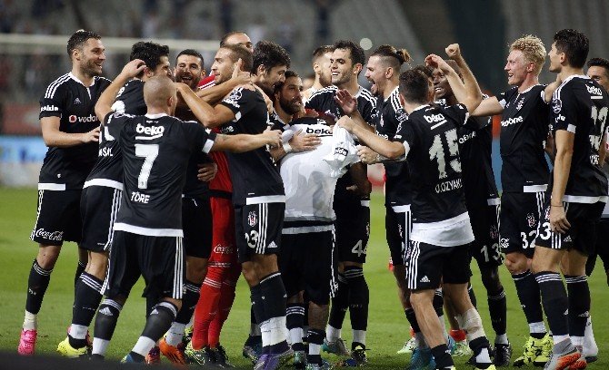 Beşiktaş, Son Şampiyon Olduğu Yılı Hatırlatıyor
