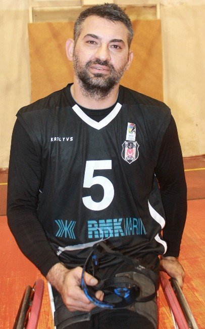 Beşiktaş’ta Farklı Galibiyetin Sevinci Yaşandı
