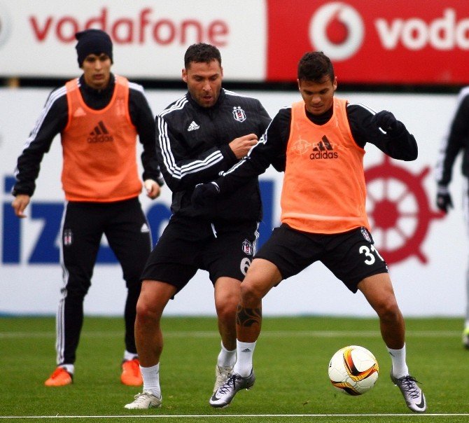 Beşiktaş, Sportıng Lısbon Maçı Hazırlıklarını Sürdürüyor