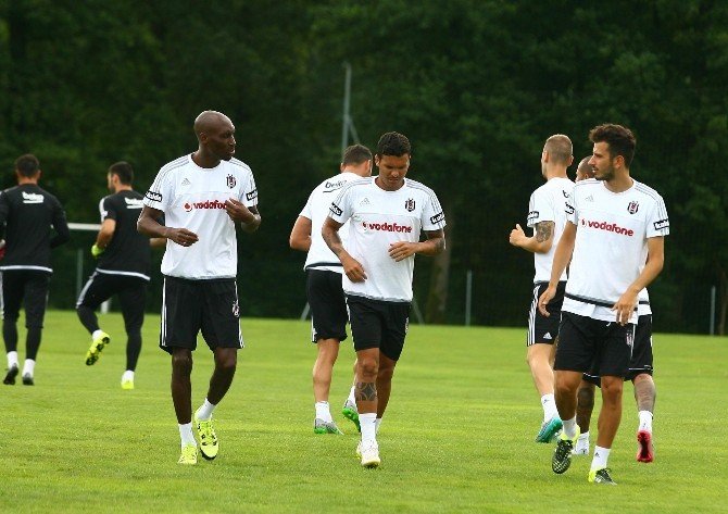 Beşiktaş Yeni Sezon Hazırlıklarını Sürdürüyor