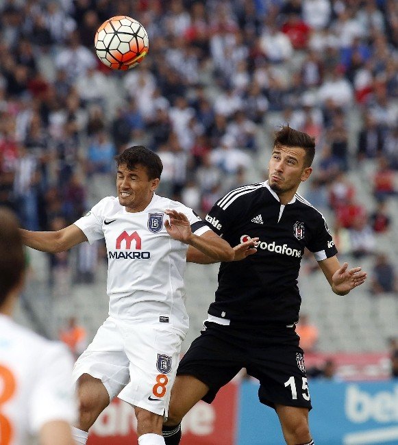Beşiktaş’a Oğuzhan’dan Kötü Haber