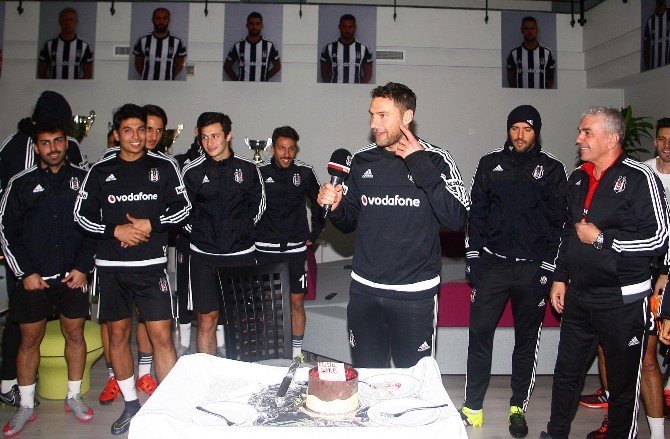 Dusko Tosic’in Doğum Günü Kutlandı