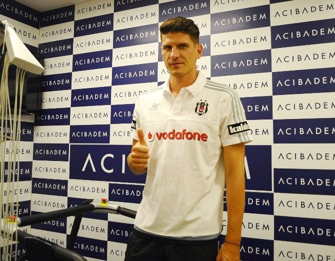 Gomez, Sağlık Kontrolünden Geçti