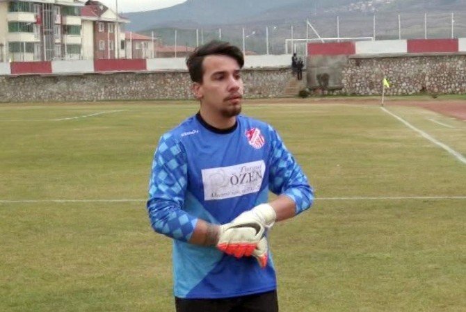 Bilecikspor’un Kalecisi Hakan Dura’nın Tam 26 Maçtır Yedeği Yok