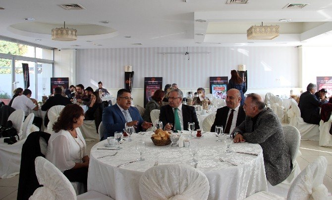 Bilecik’te 12 Gün Sürecek "Tiyatro Festivali" Başladı