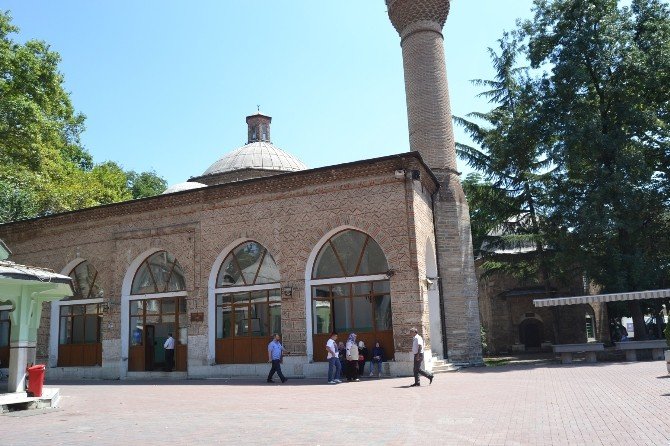 Tarih Sıvaların Altında Kaldı
