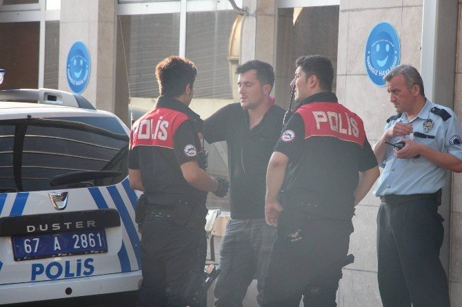 Tartıştığı Ağabeyini Tüfekle Yaraladı, Sonra Hastaneye Götürdü
