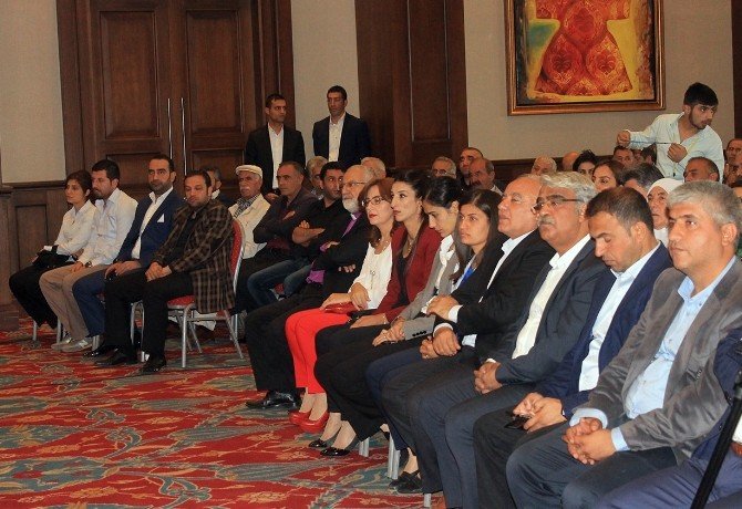 Figen Yüksekdağ: “2 Canlı Bombanın Hedefinde Ben Vardım”